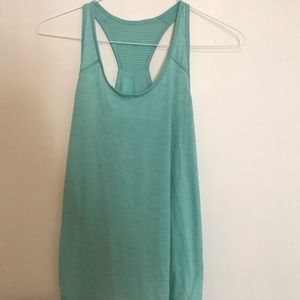 Lululemon essential tank. Luon, silveresecent 6